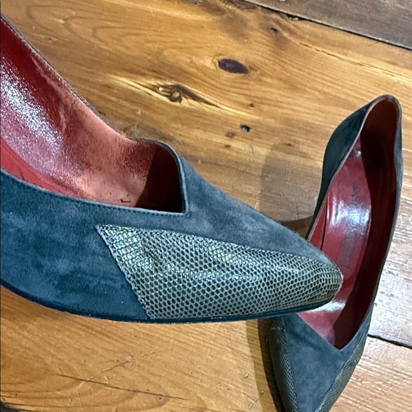 Yves Saint Laurent Elegant Velvet Grey and Faux snake skin Heels Size 8.5 N - Picture 4 of 13